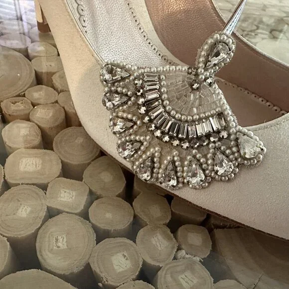 Emmy London Jeweled Stiletto Pumps White - Picture 6 of 8